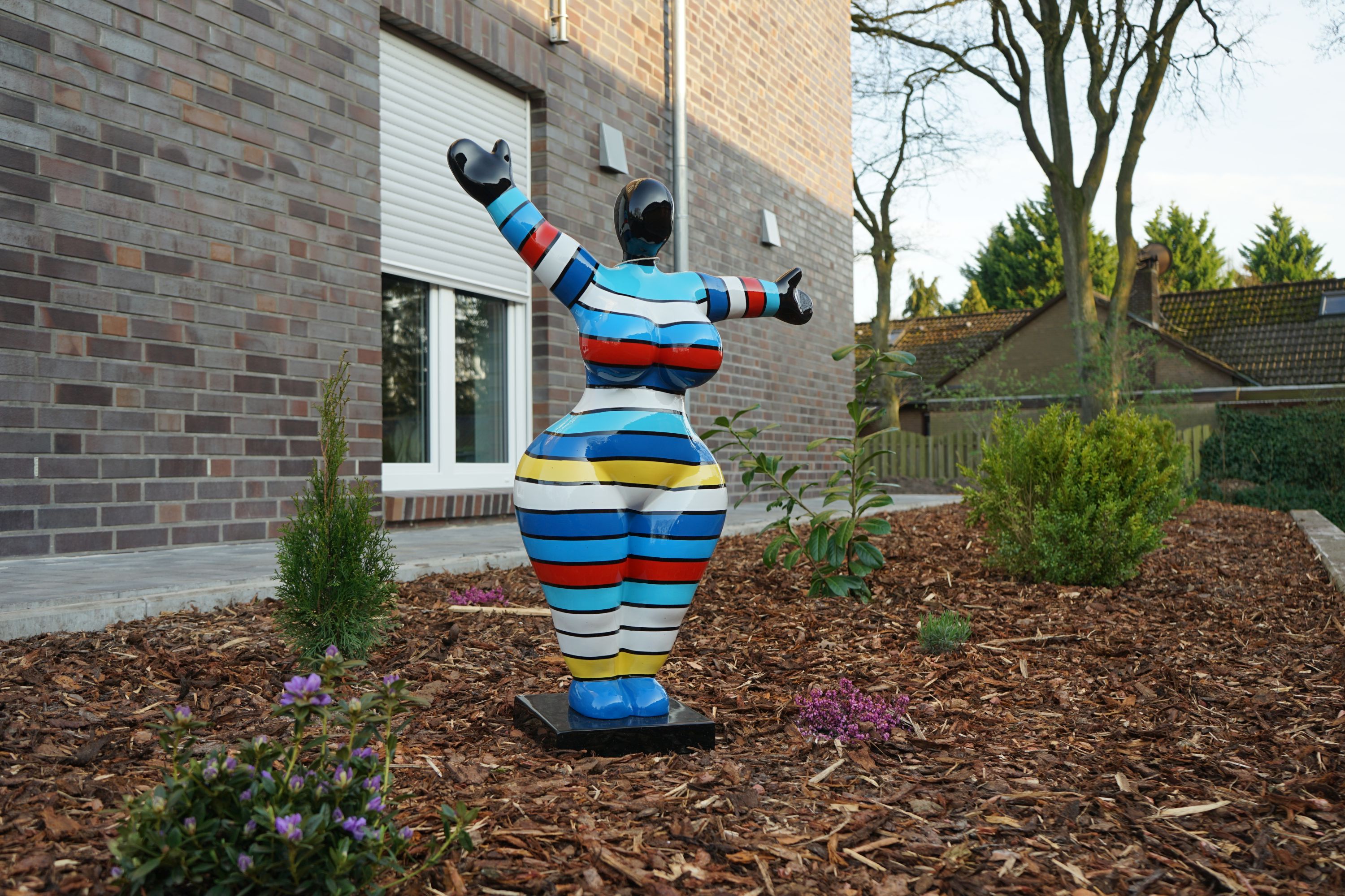 Skulptur »Nana« mittel