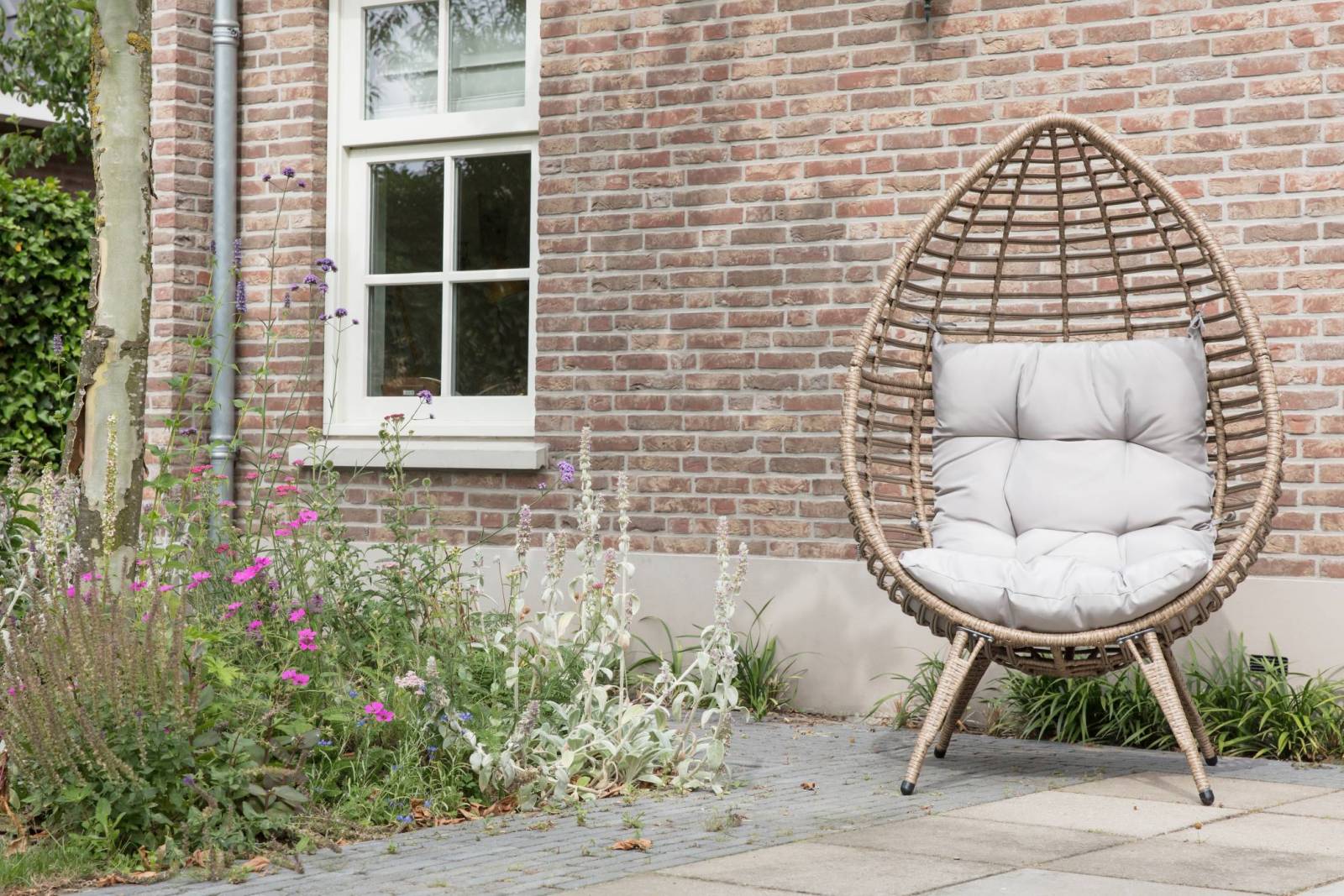 Lesli Living Relaxing-Stuhl Chill Straw braun